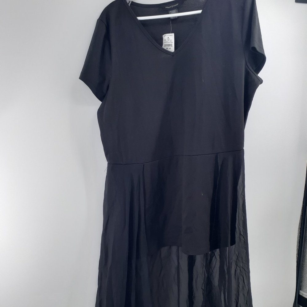 Ashley Stewart Black high/low top Size 18/20 NWT